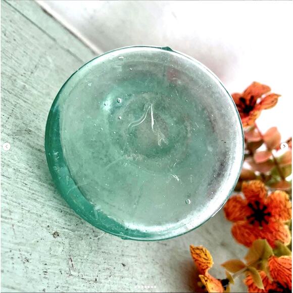 Vintage Blue Green Glass Ink Bottle Inkwell - Picture 5 of 7